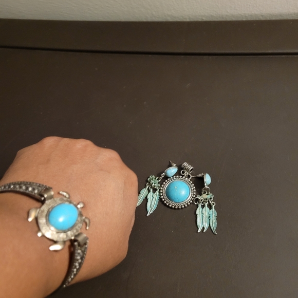 Bohemian Turquoise and Silver accent Bracelet, Earrings and Charm Set - Picture 11 of 11